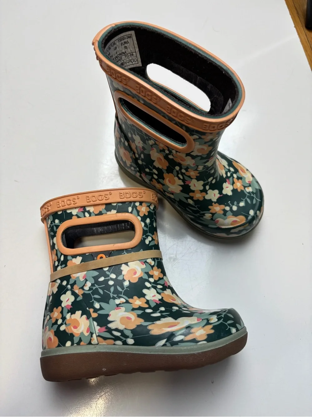 Bogs Skipper II Floral Rain Boots sz 4